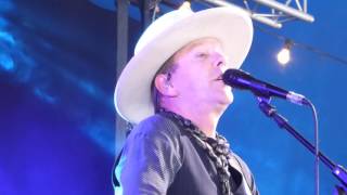 Kiefer Sutherland, 'Not Enough Whisky', Glastonbury 2017
