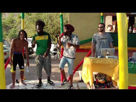 Amlak Redsquare at Bob Marley Beach Session Bull Bay