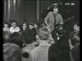Pete Seeger & Audience, Wenn alle Bruennlein fliessen, Berlin, DDR (GDR), 1967