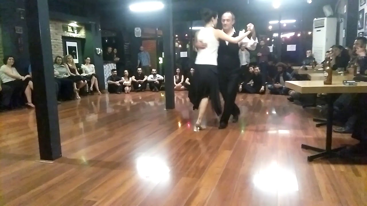 Video thumbnail for Cahit Başaran & Öykü Araslı at Esta