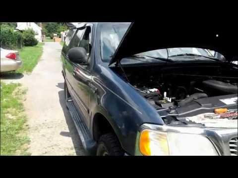 Finding the Hidden Air Conditioner charging port...2000 4.6/ 5.4...Expedition