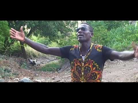 DAY SANTOS - Larga Obra