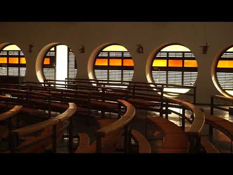 Erläuterungen zu den Glasfenstern von Johannes Schreiter