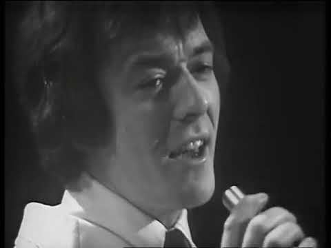 The Hollies - Sorry Suzanne   (Top Of The Pops 1969)