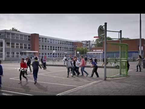 Kansen Krijgen, Kansen Pakken, met niet-westerse Nederlanders - zo 22 mei 21:05 - 21:55 NPO 2