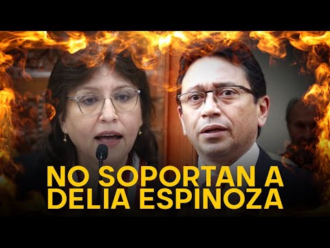 AUDIENCE EXPLODES: Delia Espinoza confronts Humberto Abanto and drives him crazy.