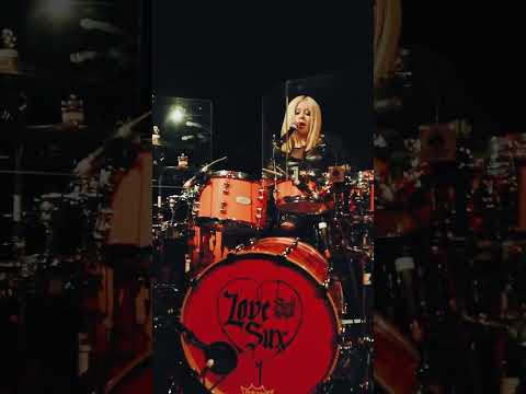 Love Sux 🧡☠️🖤 #livemusic