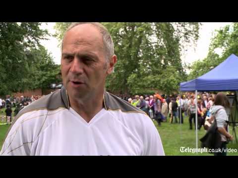 Sir Steve Redgrave: behind the scenes as he rows with the Olympic Torch