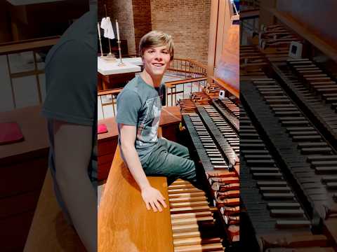 Upbeat dynamic and powerful organ #live #music #pipeorgan