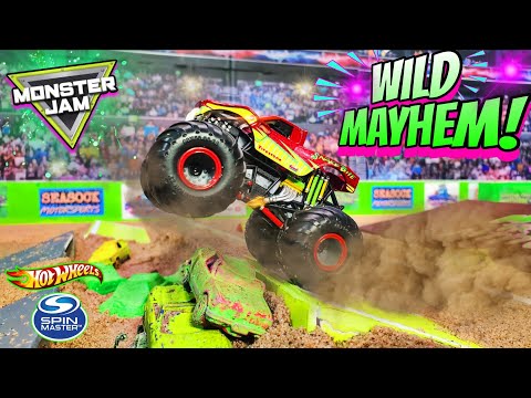 Monster Truck Toy Championship Race | Can Snake Bite Stay Champion? (Thunder 210)