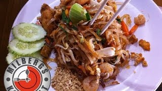preview picture of video 'PAD THAI - Thai FOOD #1'