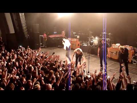Dead By Sunrise - ''20 Eyes'' (The Misfits cover)  (Live In Amsterdam 2010)