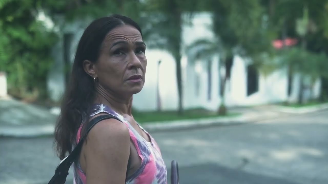 Clinging to Air - LALIFF 2023