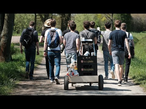 Warum feiern Männer an Christi Himmelfahrt Vatertag?