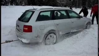 preview picture of video 'Audi S6 4.2 quattro on ice track'