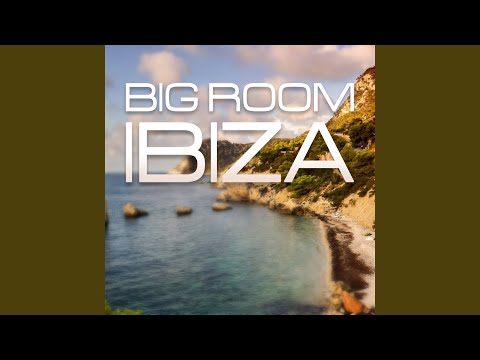 Mega (feat. Scudiero)