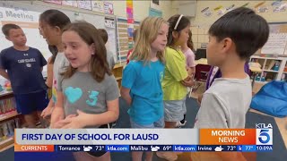 More than 500,000 LAUSD students return for 1st day of classes