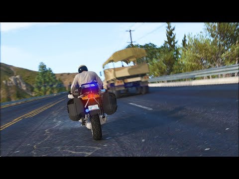 LSPDFR - Day 664 - Military vehicle tries to escape police motorcycle