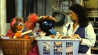 Sesame Street - Doing The Laundry (Re-upload)