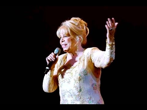 Himno Al Amor - Estela Raval Con 5 Latinos