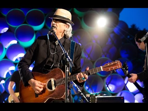 Treeline Stage (S02E01) Giant³ Sand - Transponder @Pickathon 2015