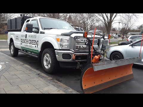 Arctic Snow Plow - V Blade vs  Straight Blade