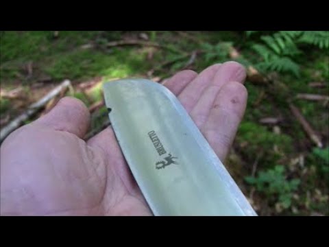 Großes Bushcraft-Messer im Arbeitseinsatz. Das Brusletto Villmann | Bushcraft Lexikon