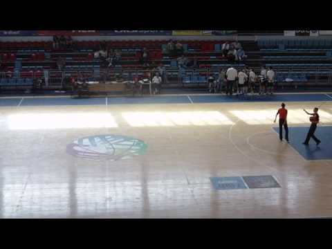 "U" CSM Oradea vs. BCM Timişoara 60-71