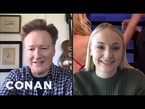 ソフィー・ターナーは、ソーシャル・ディスタンスにあなたを求めています - CONAN on TBS (Sophie Turner Wants You To Social Distance - CONAN on TBS)