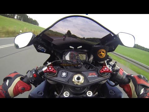 Suzuki GSX-R 1000 K6 VS. quick Yamaha YZF-R1 RN09 "Widowmaker" - flyby at 168mph/270km/h