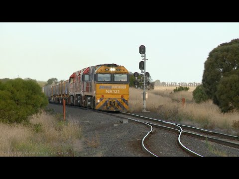 1MP2 Pacific National Steel Train With Ghan Locomotives (14/3/2021)  - PoathTV Australian Railways
