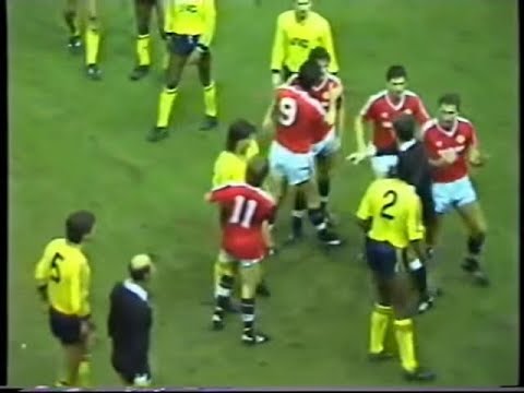 Manchester United 2-0 Arsenal, 1986-87