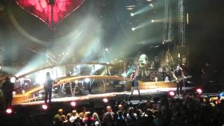 Sugarland opening - Wide Open &amp; It Happens