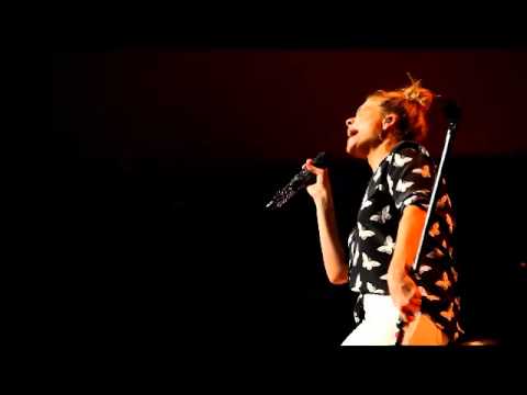 LeAnn Rimes- European Tour Concert Footage Clips, September 2013