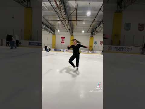 #figureskating bad spin day😵‍💫😵‍💫