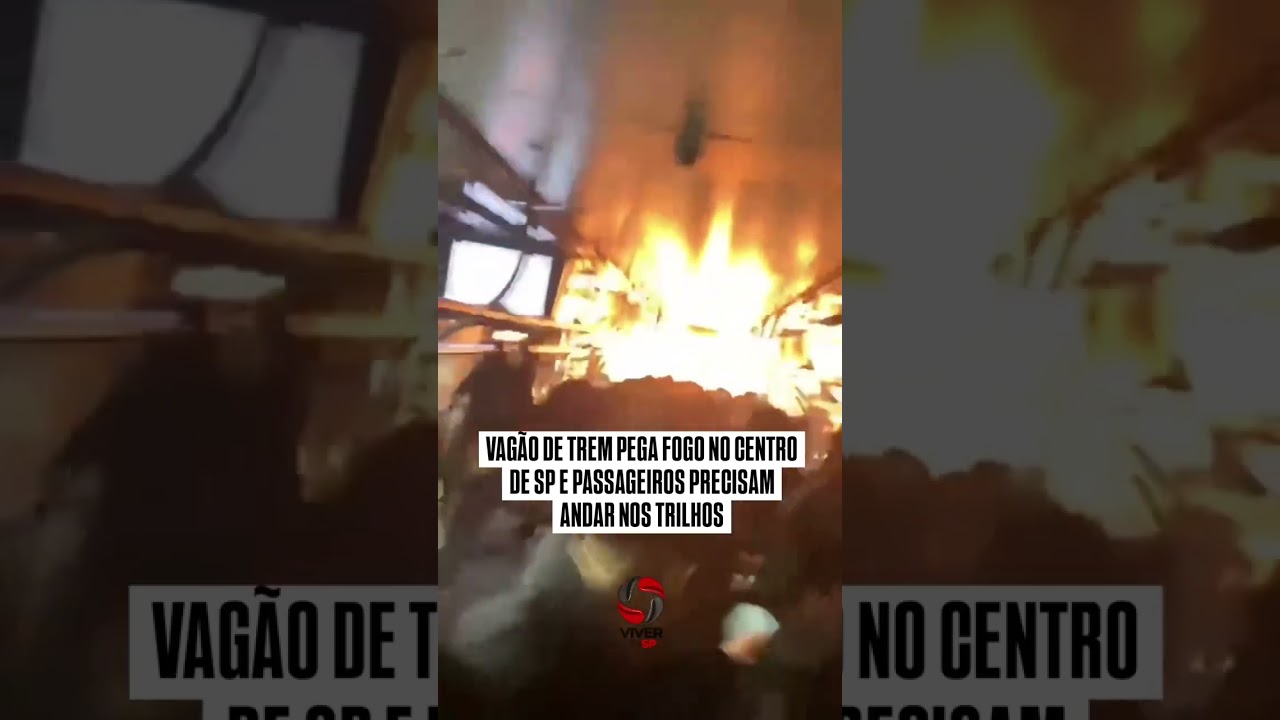 Vagão de trem pega fogo no centro de São Paulo e passageiros precisam andar nos trilhos.