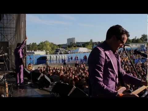 Paranoid Social Club 