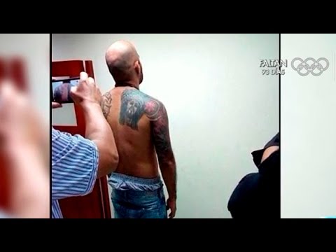 download lagu mp3 mp4 Tatuaje Caracol, download lagu Tatuaje Caracol gratis, unduh video klip Tatuaje Caracol