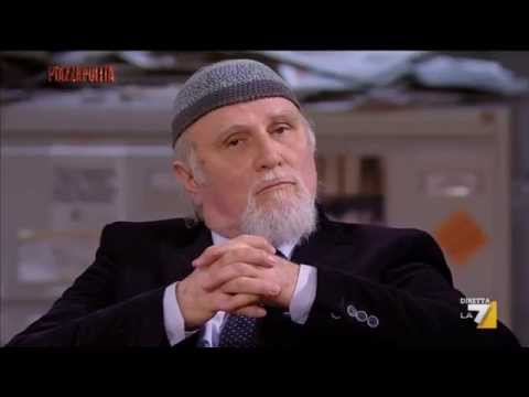 Moni Ovadia e la boccetta di Colin Powell - Piazza Pulita 9 marzo 2015