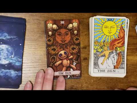 The Ghoulish Garb's Terror Tarot  "Unboxing"