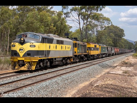Veteran EMD Streamliner GM27 leads SSR's 6KN1 Nhill to Carrington grain at Seymour- 8/2/20