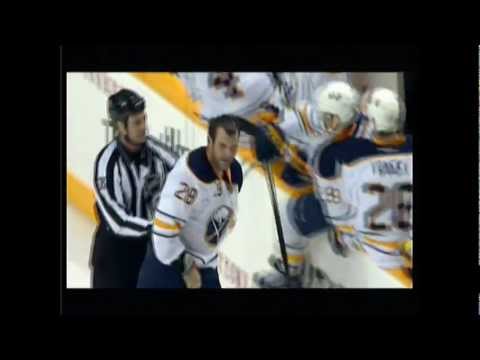 Paul Gaustad has words for Anders Lindback Dec 3 2011