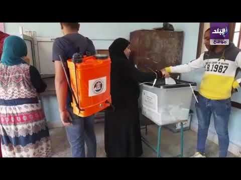 إجراءات تعقيم وتطهير داخل لجان مدرسة أنس بن مالك بالجيزة