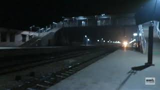 preview picture of video '130 kmph storm at Shri Mahabirji | Premium trains on the kota stretch | Indian Railways Part 1'