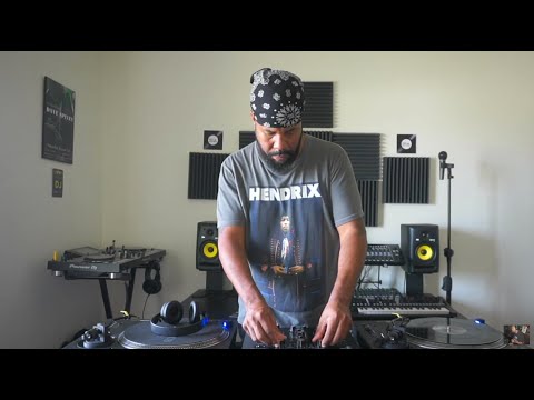 "Vinyl Sessions Vol.7" (A Deep, Soulful House Mix) By DJ Spivey