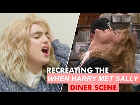 ハリーがサリーに会った時のオーガズムシーンを再現してみました。 (Recreating When Harry Met Sally's Orgasm Scene in Public | Glamour)