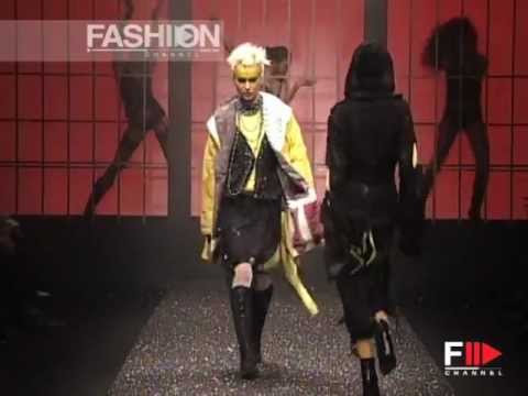"Voyage" Autumn Winter 2003 2004 Milan 1 of 4 Pret a Porter Woman by FashionChannel