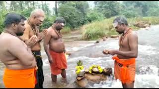 Download lagu இதயம் என்றும் உனக்காக ஐயப்பா.. ஆனந்த தாண்டவ நடராஜன்...... அருமையான இரண்டு ஐயப்பன் பாடல்கள் mp3