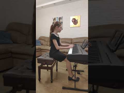 Александра Иванюгина