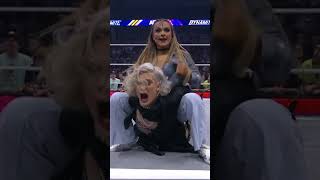 #ThunderRosa smeared lipstick on the face of AEW Women’s World Champ #ToniStorm on #AEWDynamite!